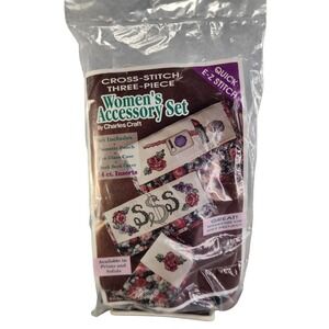 Charles Craft Cosmetic Pouch Eyeglass Case Set Cabbage Rose Quilted Stitching Nw